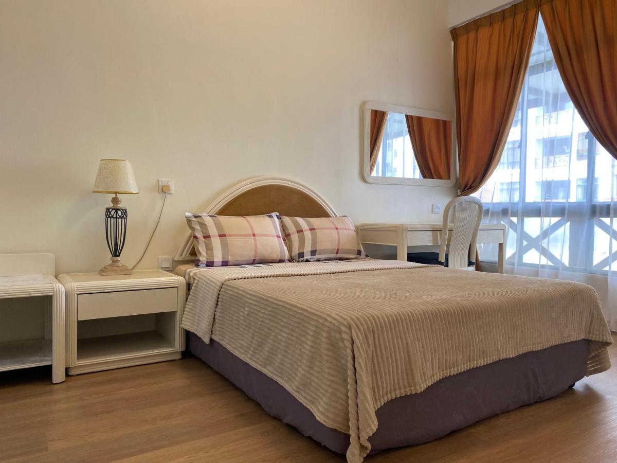 Lovely 1-Bedroom Condo With Facilities Malacca Exterior foto